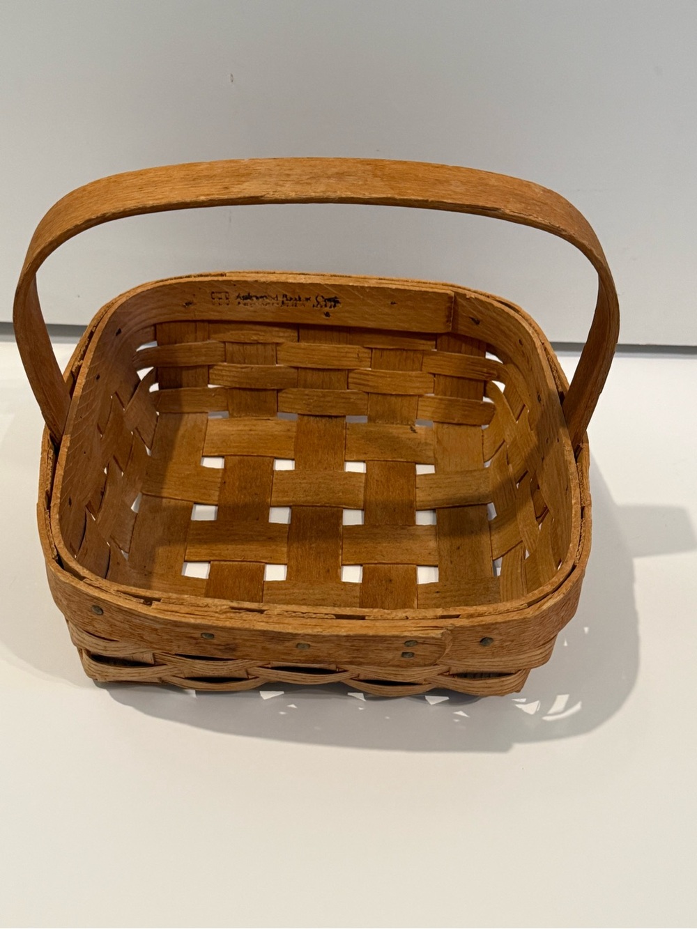 Applewood Basket CompanyWoven Brown Market Basket with Handle